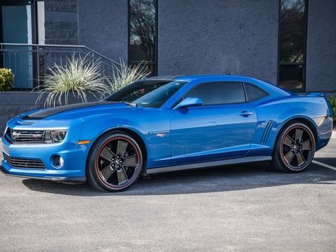 Used 2013 Chevrolet Camaro SS w/ Hot Wheels Special Edition image 61