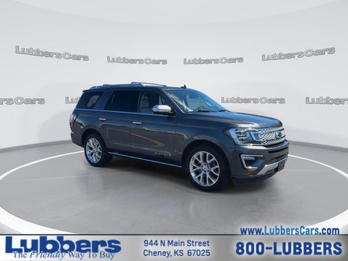 Used 2018 Ford Expedition Platinum image 2