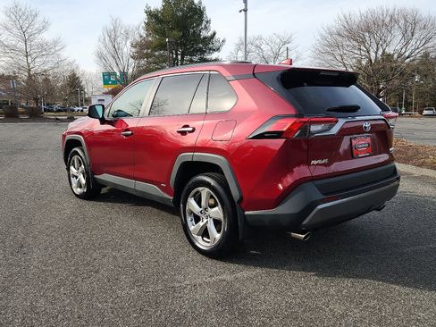 Used 2019 Toyota RAV4 Limited image 7