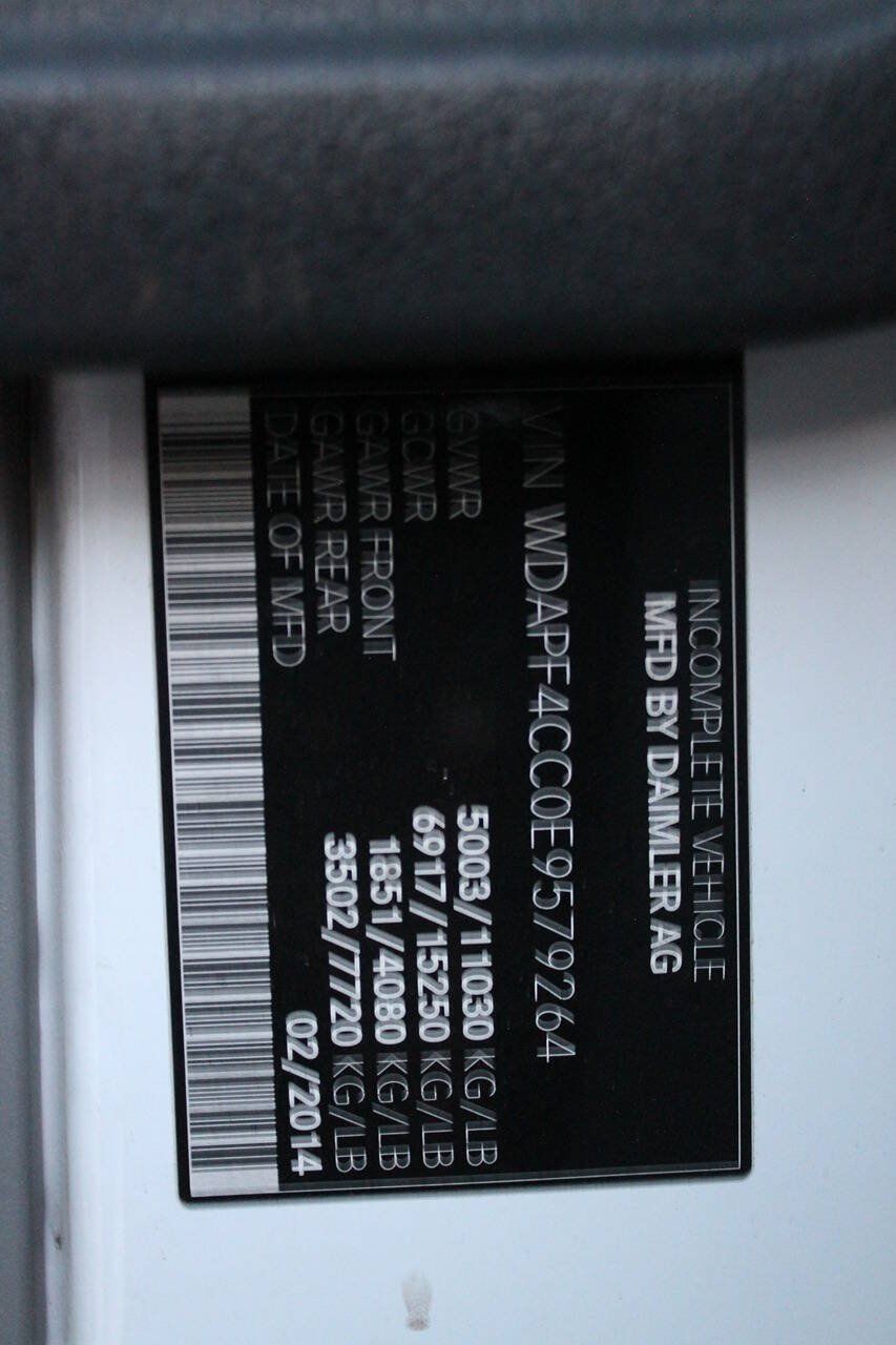 Used 2014 Mercedes-Benz Sprinter 3500 image 11