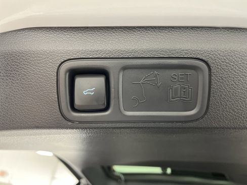 Certified 2024 Ford Expedition XLT AWD/4WD image 33