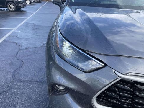 Used 2023 Toyota Highlander XLE image 17