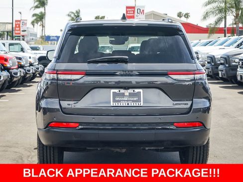 Used 2023 Jeep Grand Cherokee Limited w/ Black Appearance Package image 5