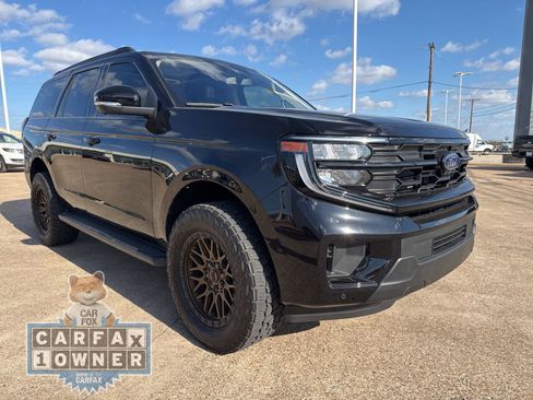 Used 2025 Ford Expedition Active image 1