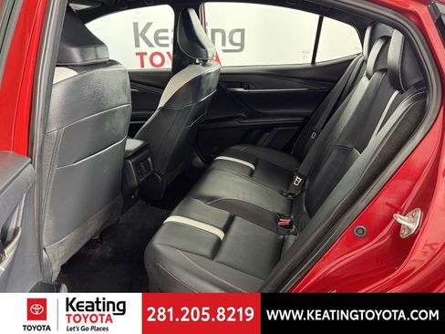 Used 2025 Toyota Camry SE image 14