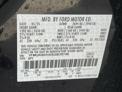 Used 2025 Ford Explorer ST-Line w/ ST-Line Street Pack image 40