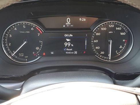 Certified 2025 Cadillac XT5 Luxury AWD/4WD image 14