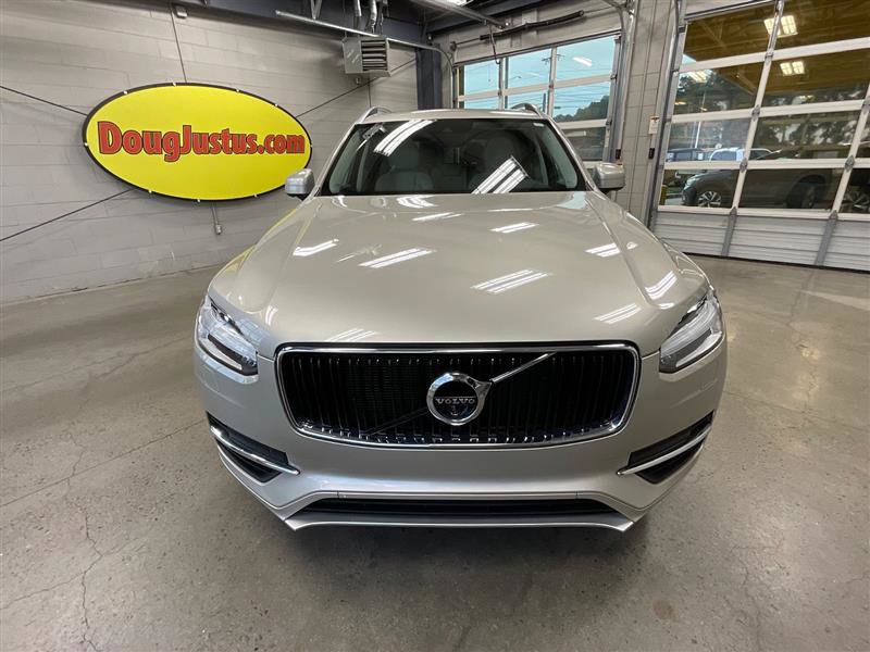 Used 2016 Volvo XC90 T6 Momentum w/ Momentum Plus Package AWD/4WD image 8