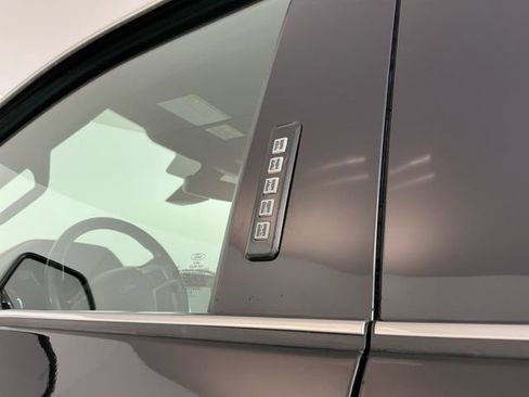 Used 2019 Ford F350 Platinum w/ Platinum Ultimate Package AWD/4WD image 14