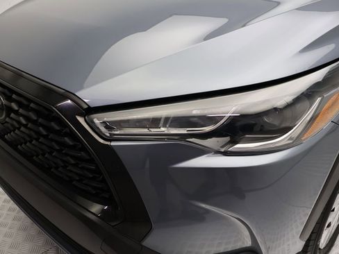 Certified 2022 Toyota Corolla Cross L AWD/4WD image 3