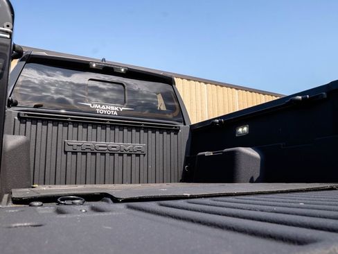 Used 2025 Toyota Tacoma SR5 AWD/4WD image 34