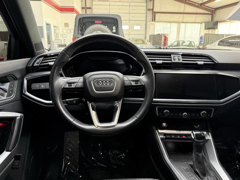 Used 2020 Audi Q3 2.0T Premium Plus AWD/4WD image 21