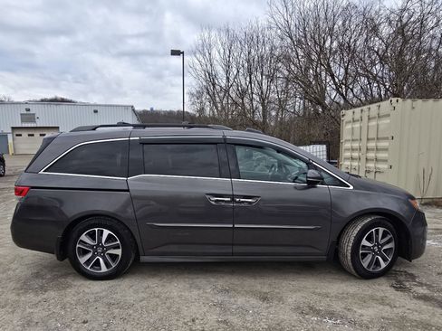 Used 2015 Honda Odyssey Touring Elite image 15