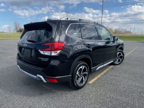 Used 2023 Subaru Forester Touring AWD/4WD image 8