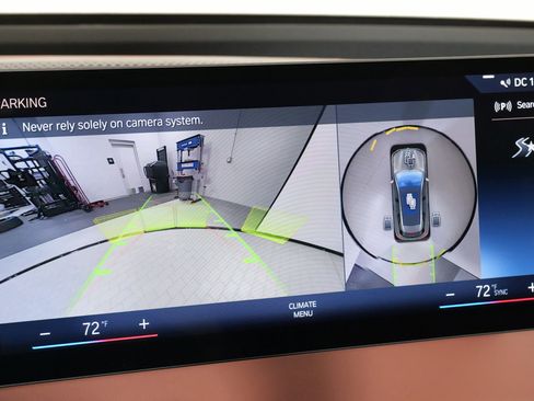 Used 2023 BMW iX xDrive50 w/ Premium Package image 57