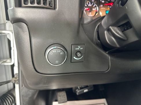 Used 2024 Chevrolet Express 2500 image 19