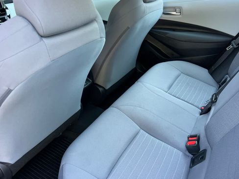 Certified 2025 Toyota Corolla SE w/ Convenience Package FWD image 4