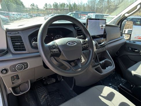 Used 2024 Ford Transit 350 XLT image 24
