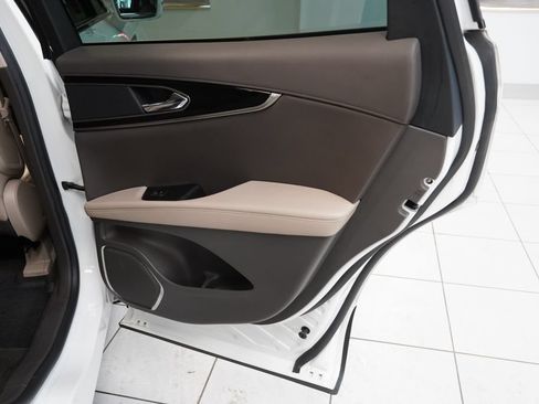 Used 2022 Lincoln Nautilus Reserve AWD/4WD image 26