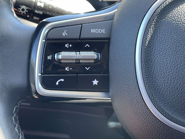 Certified 2024 Kia Sorento S FWD image 21