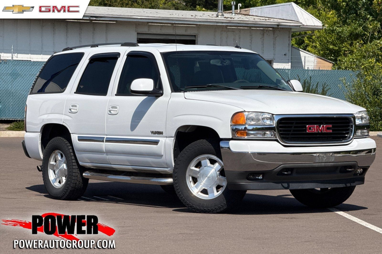 Used 2005 GMC Yukon SLE AWD/4WD image 1