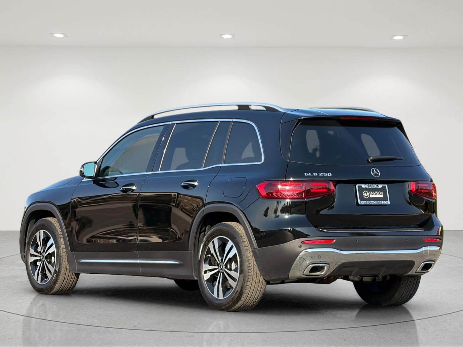 Certified 2026 Mercedes-Benz GLB 250 image 3