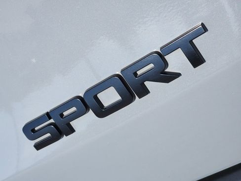 Certified 2025 Honda HR-V Sport image 10