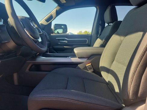 New 2026 RAM 1500 4x4 Crew Cab image 15
