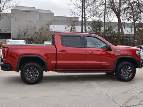 Used 2025 GMC Sierra 1500 AT4X image 6