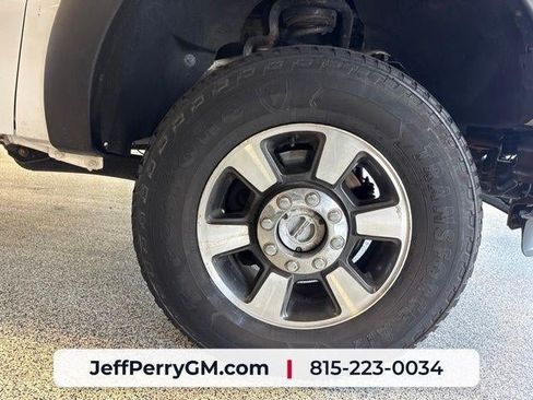 Used 2015 Ford F350 Lariat w/ Lariat Ultimate Package AWD/4WD image 24