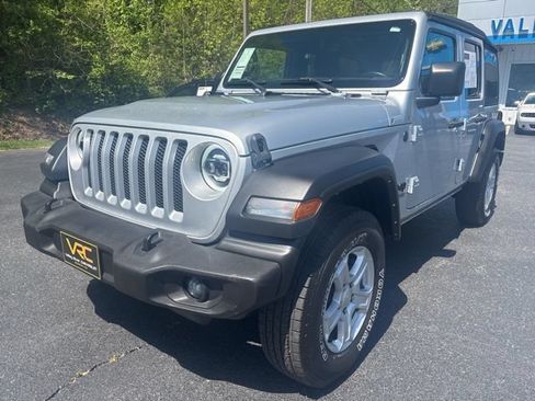 Used 2022 Jeep Wrangler Unlimited Sport AWD/4WD image 13