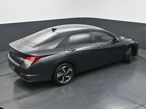 Used 2023 Hyundai Elantra SEL w/ Convenience Package FWD image 37
