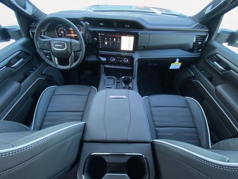 New 2026 GMC Sierra 2500 AT4X image 3