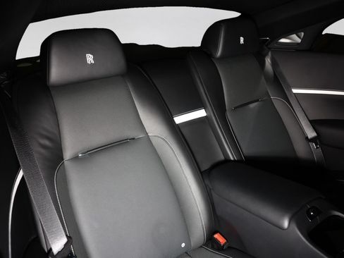 Used 2019 Rolls-Royce Wraith RWD image 41