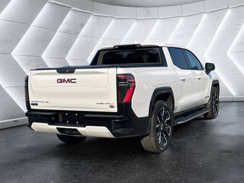 Used 2026 GMC Sierra EV Denali AWD/4WD image 6