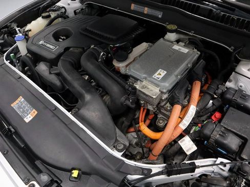 Certified 2018 Ford Fusion S image 15