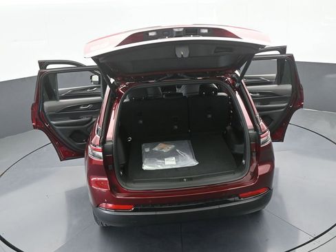 New 2025 Jeep Grand Cherokee Altitude RWD image 61