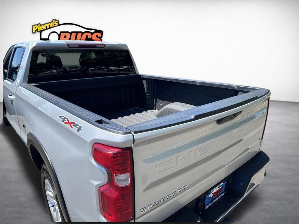 Used 2019 Chevrolet Silverado 1500 LT w/ Convenience Package AWD/4WD image 15