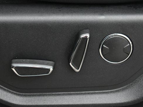 Certified 2019 Ford F250 Lariat w/ Lariat Ultimate Package image 12