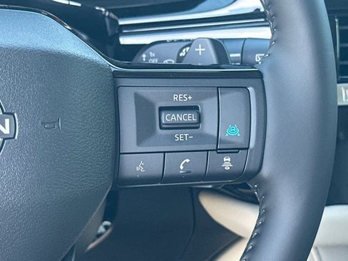 New 2026 Nissan Pathfinder SL image 26