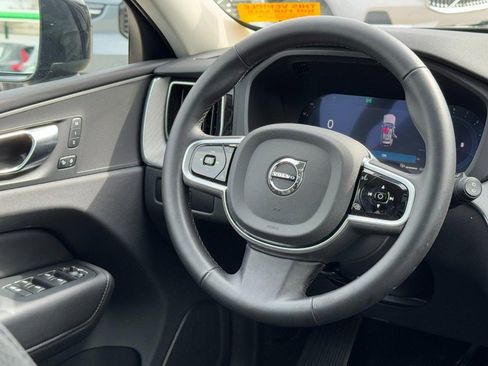 Certified 2025 Volvo XC60 B5 Plus image 13