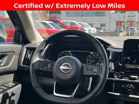 Certified 2023 Nissan Pathfinder SL AWD/4WD image 21