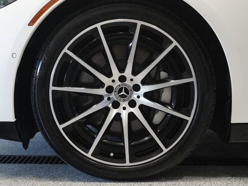 Used 2023 Mercedes-Benz EQS 580 4MATIC Sedan image 8