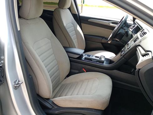 Used 2017 Ford Fusion S image 23