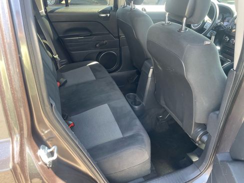 Used 2015 Jeep Patriot Sport FWD image 12