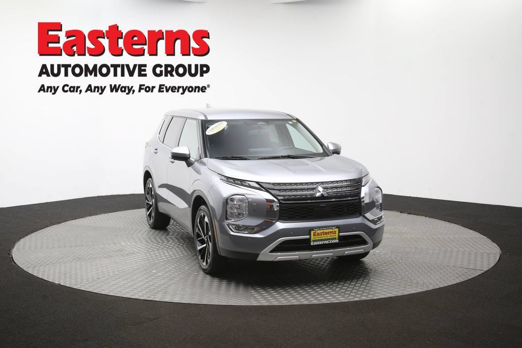 Used 2024 Mitsubishi Outlander SE AWD/4WD image 53