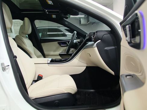 Certified 2025 Mercedes-Benz C 300 4MATIC Sedan image 22
