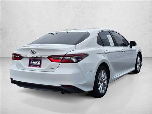 Used 2023 Toyota Camry LE image 5