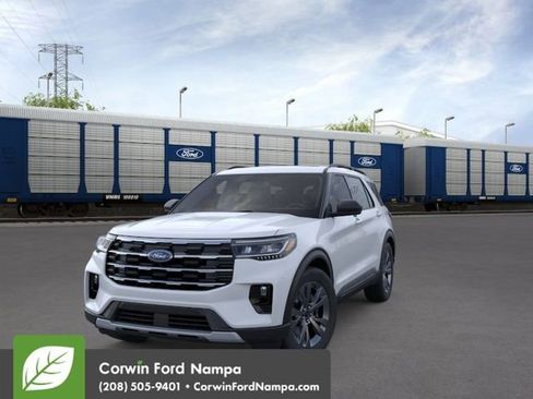 New 2026 Ford Explorer Active AWD/4WD image 3