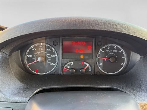 Used 2015 RAM ProMaster 2500 w/ Premium Appearance Group FWD image 12